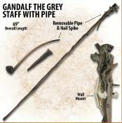 UC3108 - Baton de Gandalf Le Gris UNITED CUTLERY Pipe et Support LE HOBBIT