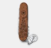 1.3701.63E1 - Couteau VICTORINOX Climber Wood Winter Magic Edition Limitée 2025